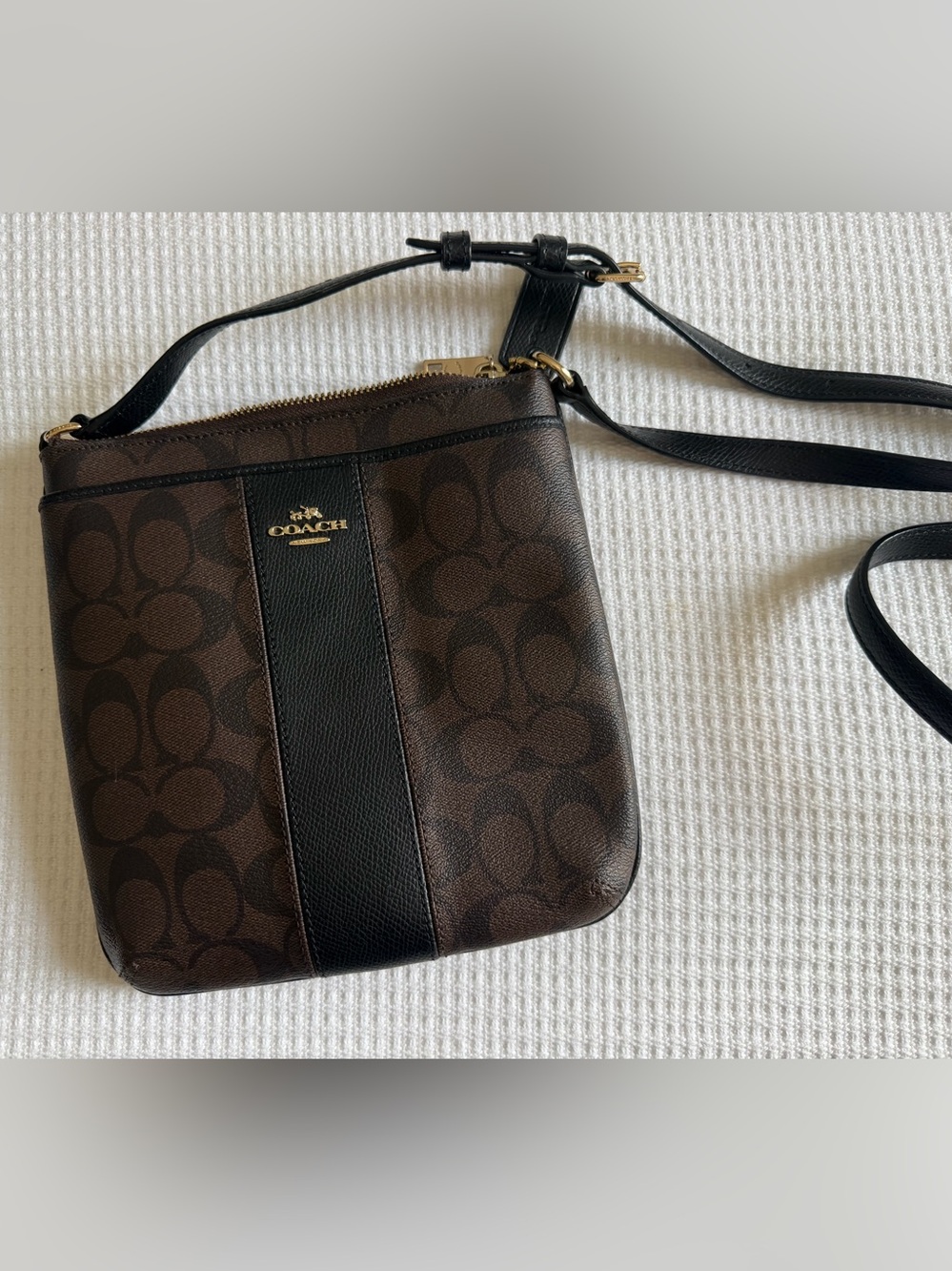 Coach Signature Brown Black Crossbody Bag Gold Hardware